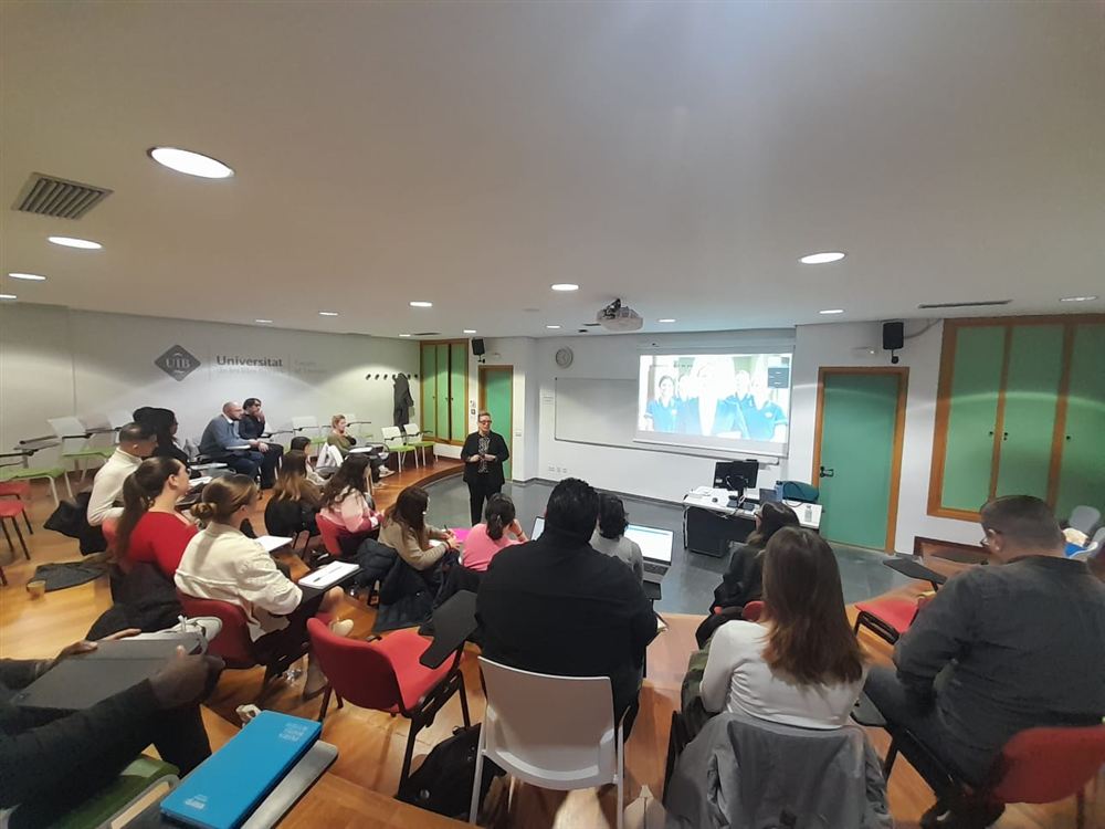 Formación de Sandra Martínez en la UIB